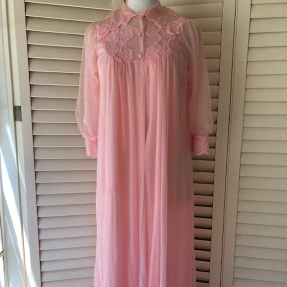 Vintage Floor Length Gown and Robe (as is) - Picture 3 of 15